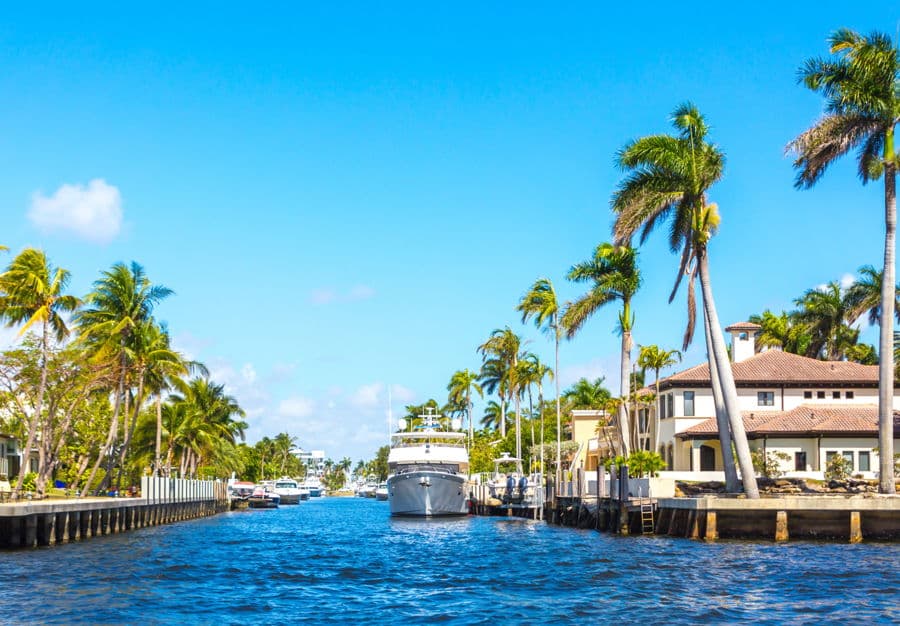 Properties For Sale in Bay Colony
